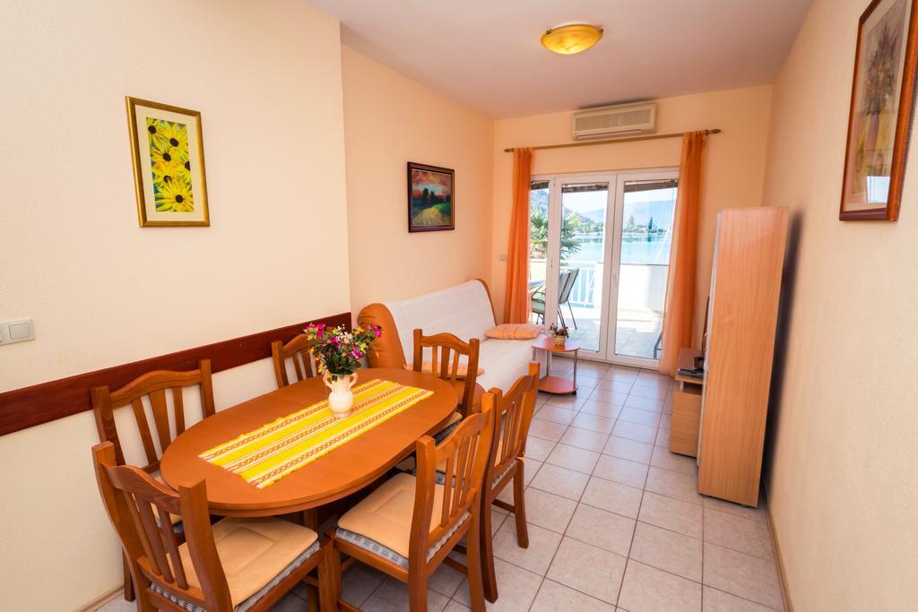 Apartments Galeb Blace Ngoại thất bức ảnh