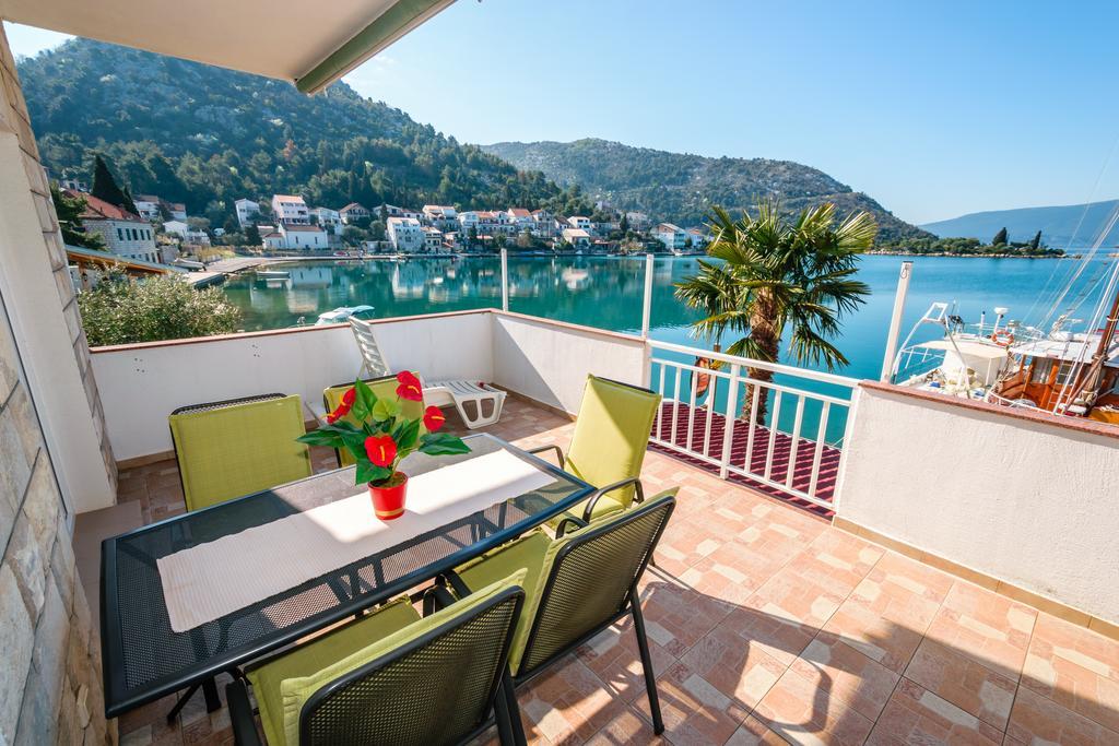 Apartments Galeb Blace Ngoại thất bức ảnh