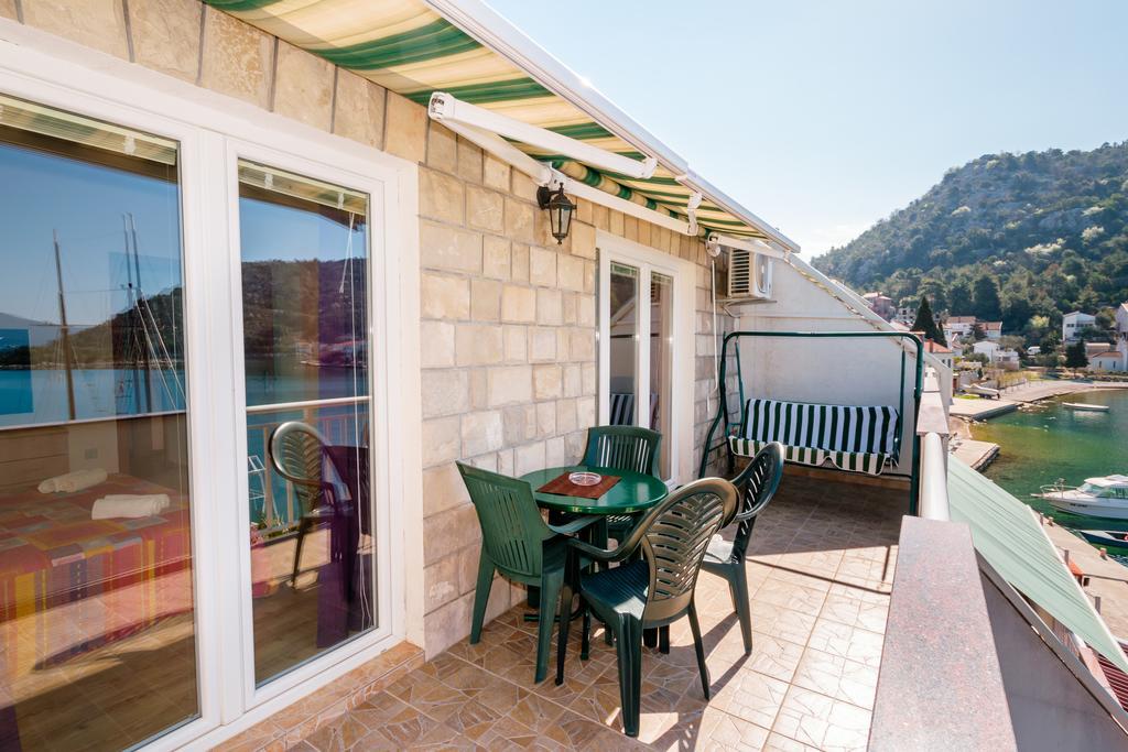 Apartments Galeb Blace Ngoại thất bức ảnh