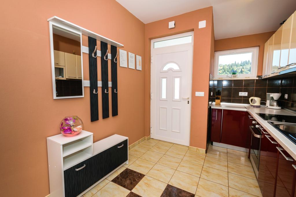 Apartments Galeb Blace Ngoại thất bức ảnh