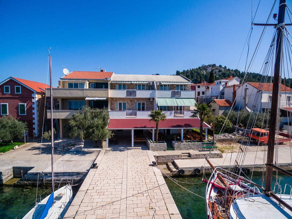 Apartments Galeb Blace Ngoại thất bức ảnh