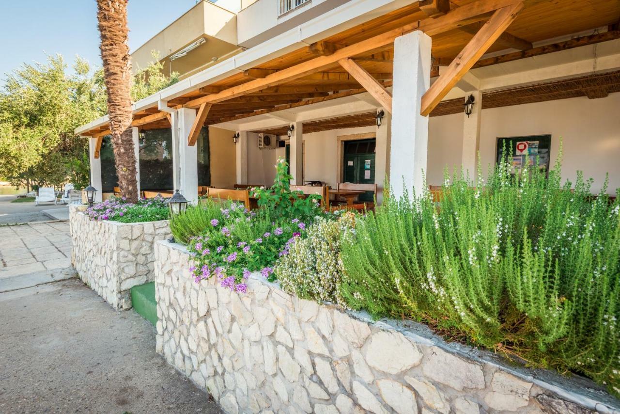 Apartments Galeb Blace Ngoại thất bức ảnh